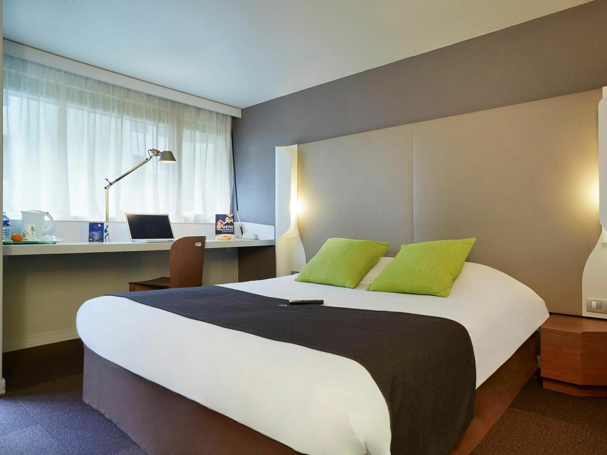 Campanile Tours Sud - Chambray-Les-Tours Hotel Exterior photo
